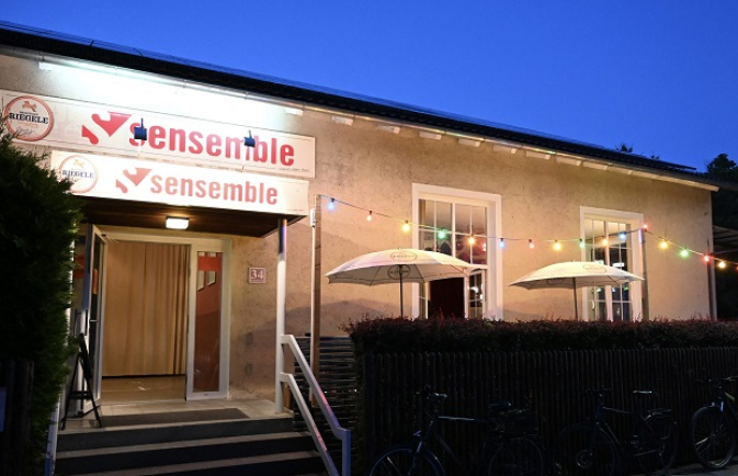 Sensemble bei Nacht.jpg