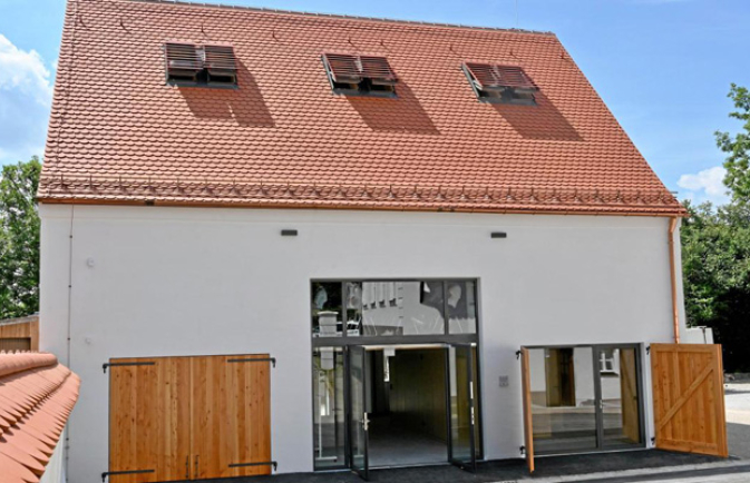 Rathaus Stadl Dinkelscherben.jpg