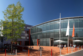 Stadtbücherei Augsburg außen.jpg